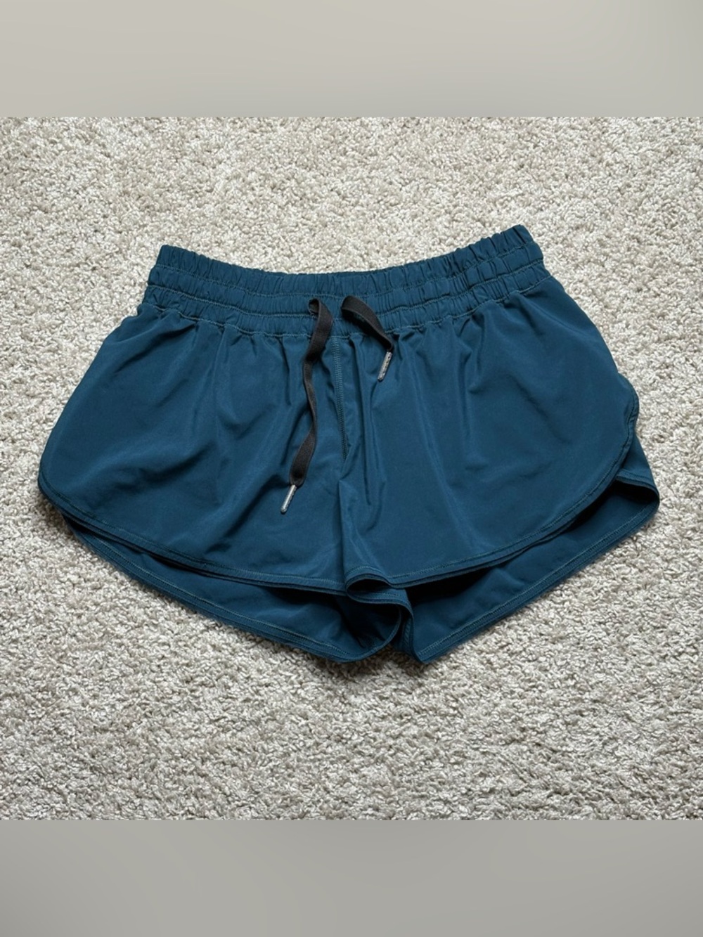 Lululemon Seek The Heat Short II (2.5" )